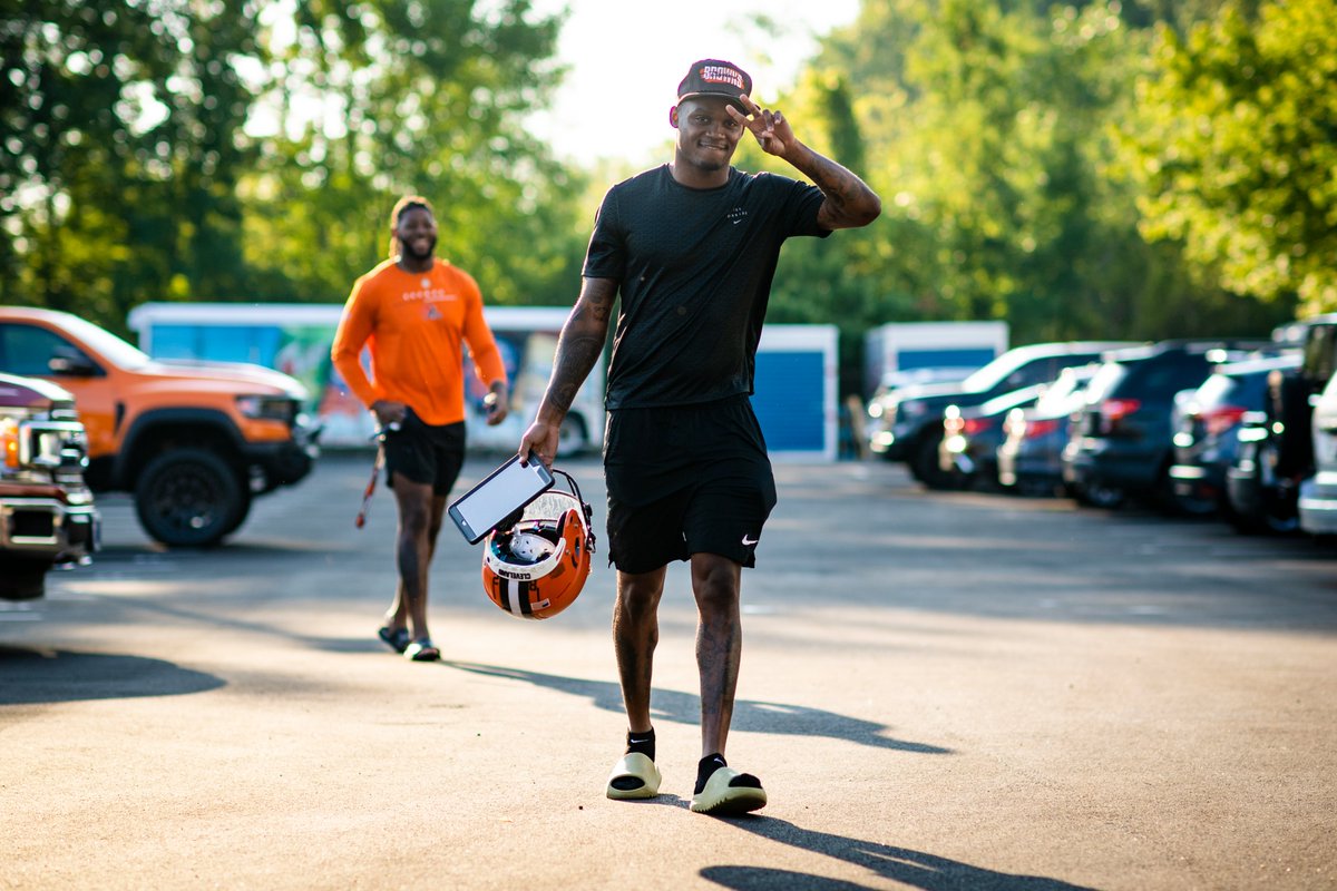 Browns's tweet photo. it's getting real now! 💯

rookie report day in Berea https://t.co/eYXaI3dqeu