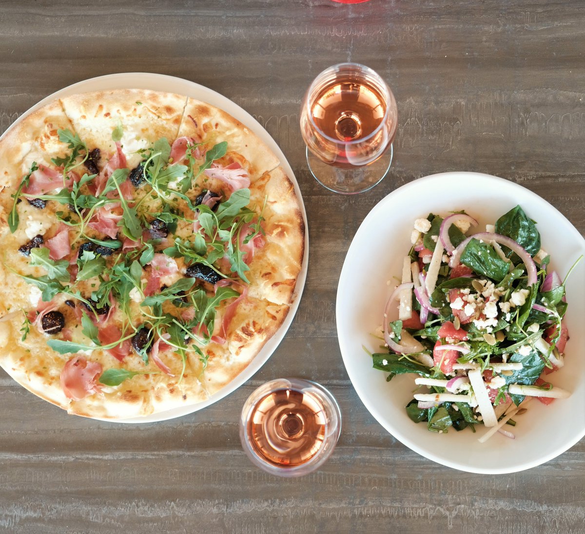 SaucePizzaWine's tweet photo. Summer isn't over yet! Grab your #SummerSampler while it lasts. *1 pizza, 1 salad and 2 glasses of wine for only $27. https://t.co/rF5tmIDekr