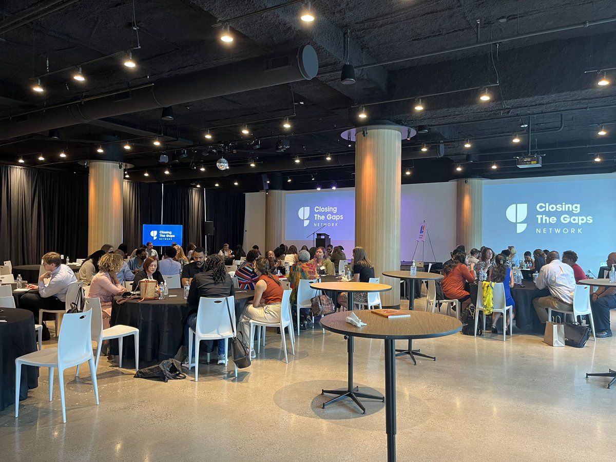 Living_Cities's tweet photo. Last working session of our #CTGConvening, network members have joined round table discussions to interrogate the nuances of what it takes to advance homeownership and business starts &amp; growth strategies in service of closing the racial wealth gap in their cities. https://t.co/dgpzD08Jlx