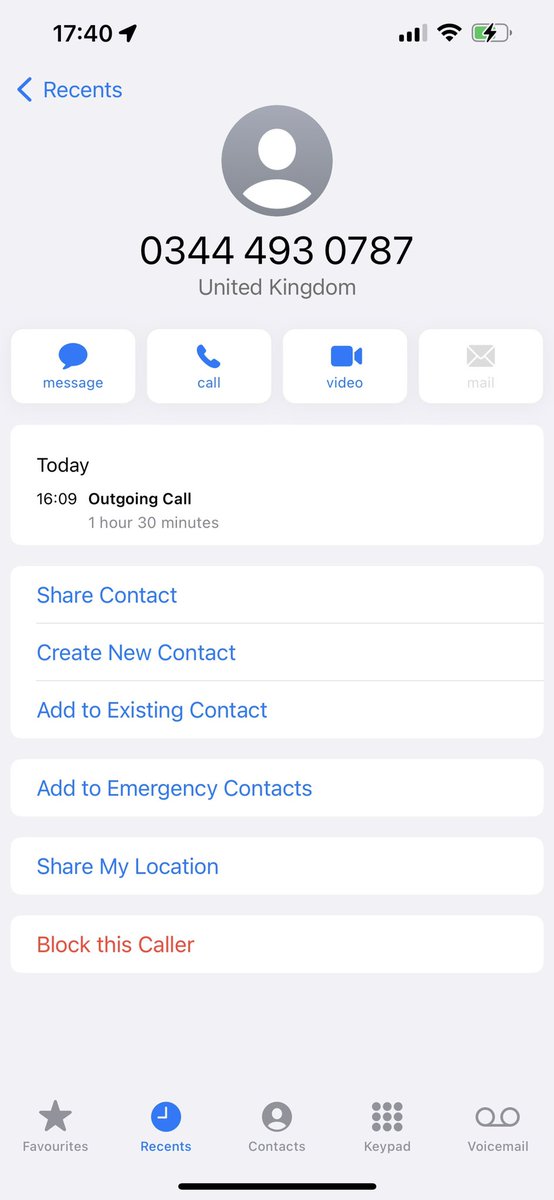 McCullaghConor's tweet photo. @BBCNews @British_Airways are all the staff out celebrating, customer service is very poor… just waited for 1hr 30 mins to be told I would get a call back.. still waiting! https://t.co/OKmQyhv7r0