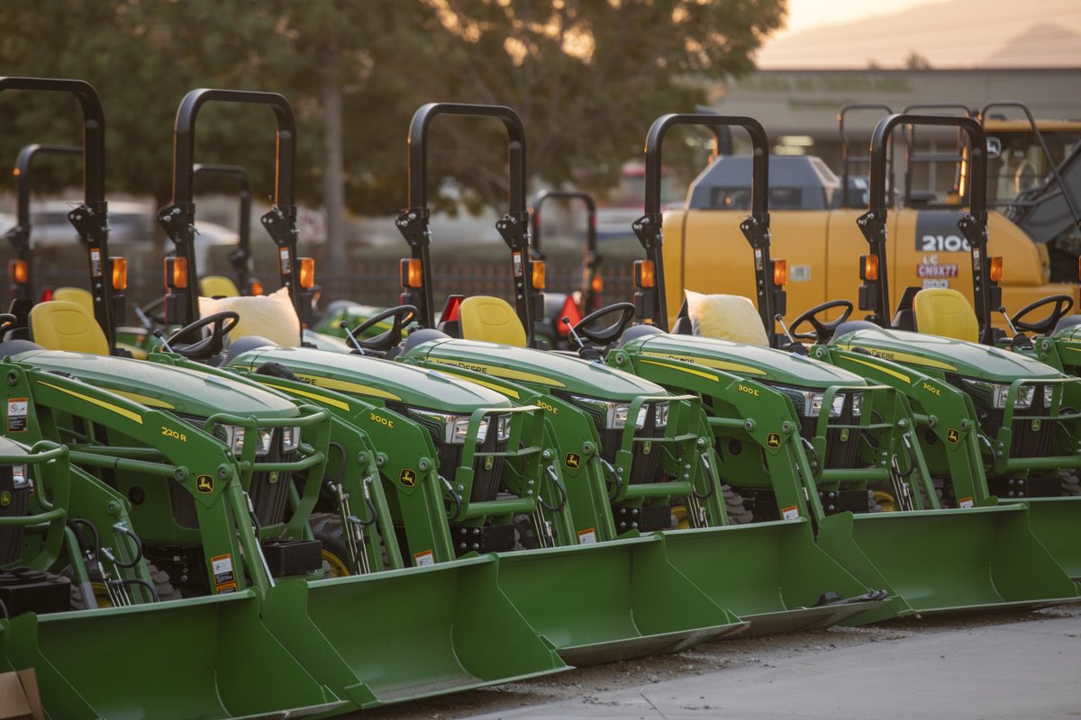 rdoequipment's tweet photo. 10/10 would recommend ⭐️
Learn more about John Deere's Front End Loaders from the team at RDO.
#johndeere #frontendloaders https://t.co/vtfPw4lJAz