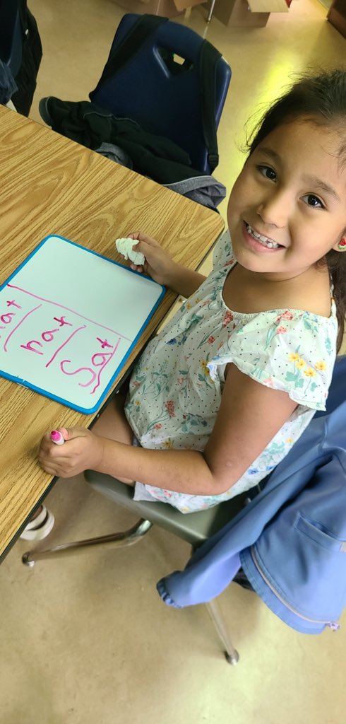 UnitedWayRegina's tweet photo. Today is the last day our Summer Success Literacy Camps at Standing Buffalo Dakota School! 😀Our partnership with @thelearningbar in the design of the camps, has helped us to build a life-long love of learning with our participants.
#learningtoread #phonics #kindercamps https://t.co/Z6DADG4s8C