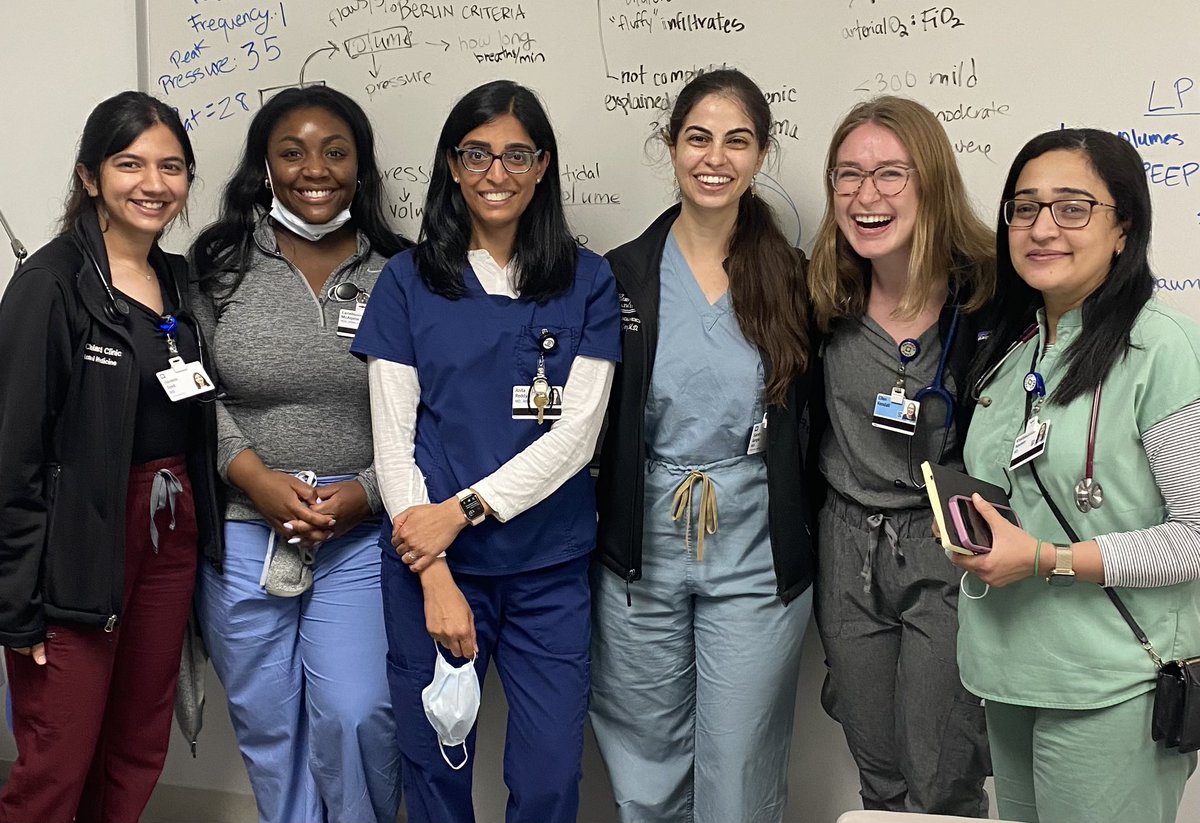 AnitaJReddy's tweet photo. Look at this rock star team in the MICU this week! @SarahGorgis @ekkendall_ @HareemSyed7 https://t.co/c7GmYCPJ5Y