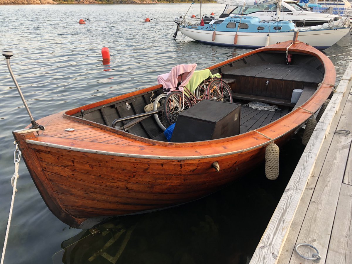 JVinkvist's tweet photo. Saaristossa ja rannikolla elämänrytmi voi olla rauhallisempi. #Fiskari #Polkupyörä #Itämeri #BalticSea #Jurmö #Åland #Ahvenanmaa https://t.co/0yoK8x2xTi