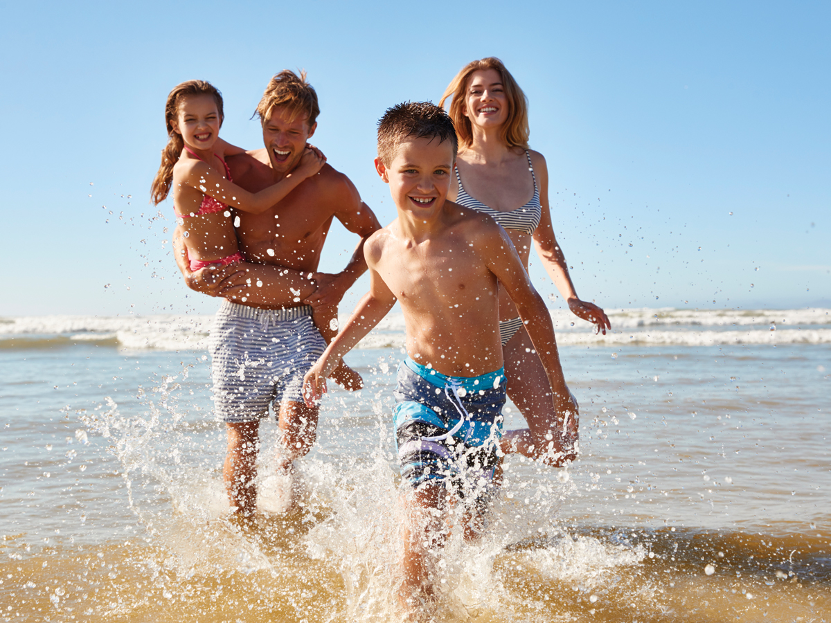 There is no love, like that of the parent for the child. Celebrate Parent’s Day this Sunday by making more memories together. Book a beachside vacation NOW! 👉 bestwesterncocoabeach.com
.
.
#cocoabeachhotel #cocoabeach #parentsday
