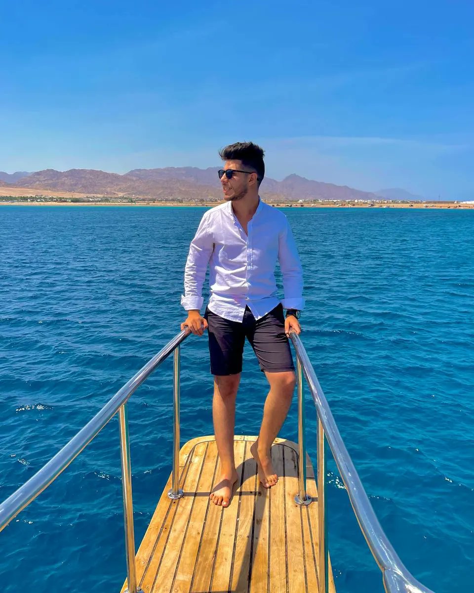 What you feel , you attract🖤😉