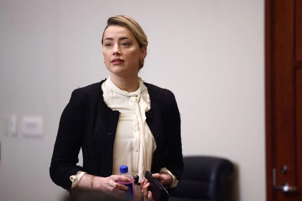 jaderose139's tweet photo. If amber heard wins this appeal it’ll be a win for every survivor. she’s a fighter and she’s very brave. #AmberAppeals #amberheardisnotalone https://t.co/P14aUTGlBl