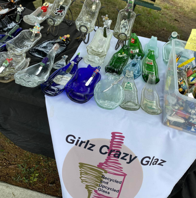 ExcelsiorMktMN's tweet photo. Join us TOMORROW for another grand get-together at the Excelsior Flea Market!

 We can hardly keep our excitement contained! 🍾

#Fleamarket #excelsiormn #mnevents #localvendors #collectibles https://t.co/2M8EMU5uAO