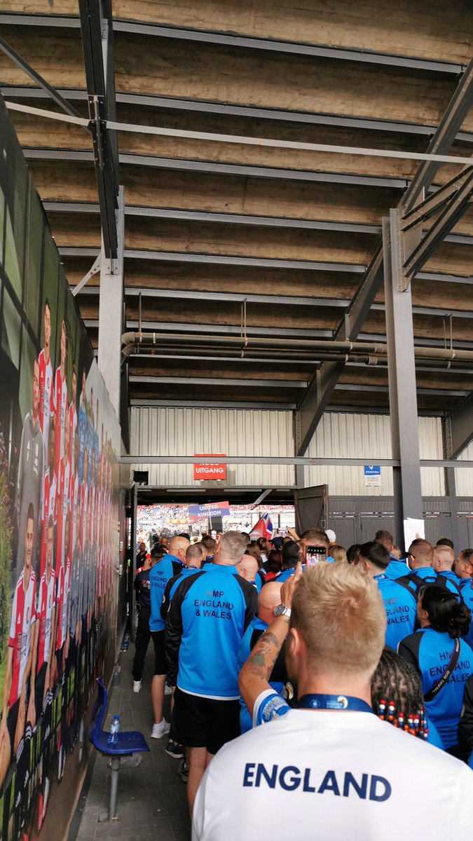 Getting ready to go in the stadium #wpfg2022 #openingceremony #firefighters <a href="/StaffsFire/">Staffordshire Fire and Rescue Service</a> #hockey <a href="/UKFireHockey/">Fire Service Hockey</a>