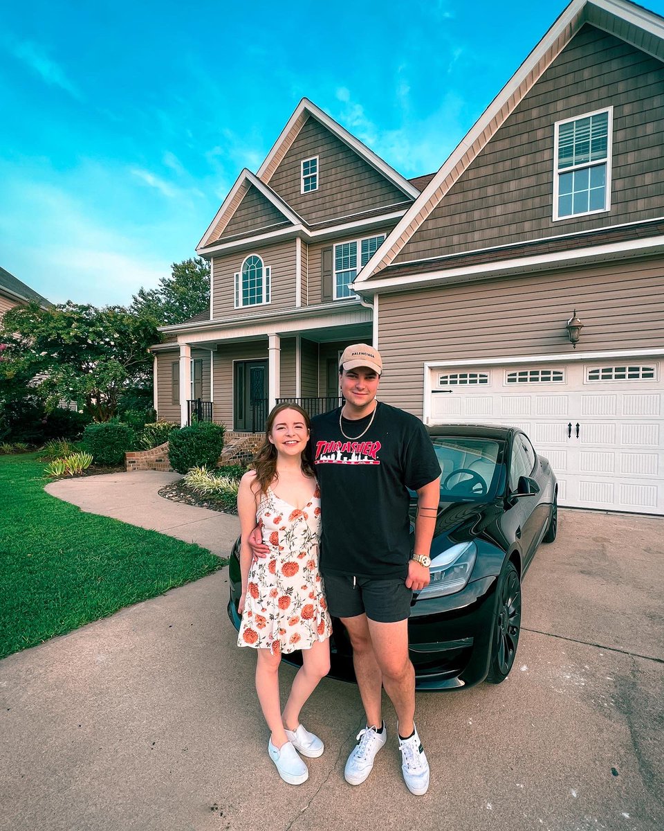 JoshTheSnake's tweet photo. our first home ❤️ https://t.co/Bx7pdIuMHl