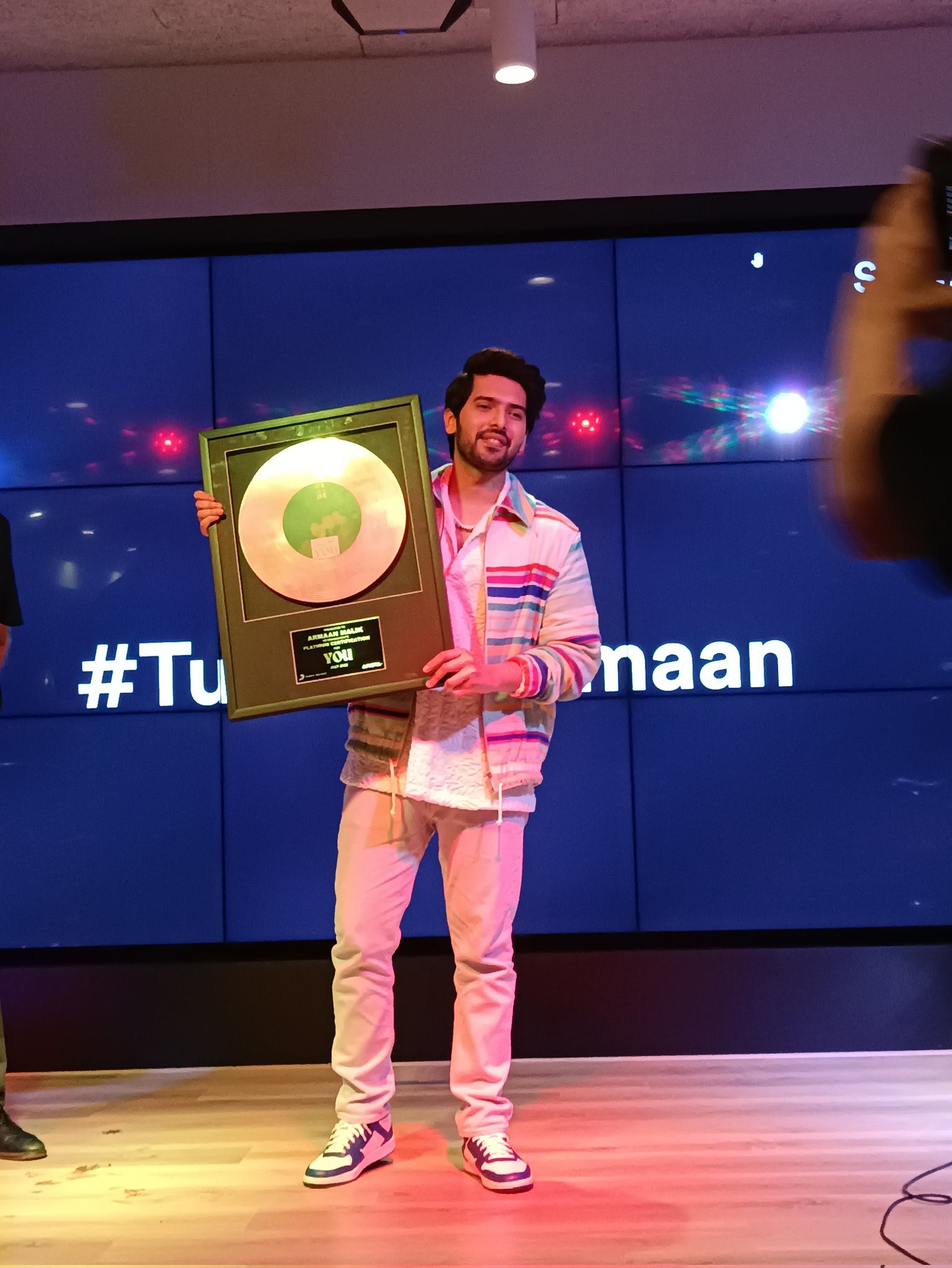 He was soo happy HAPPY BIRTHDAY ARMAAN MALIK 