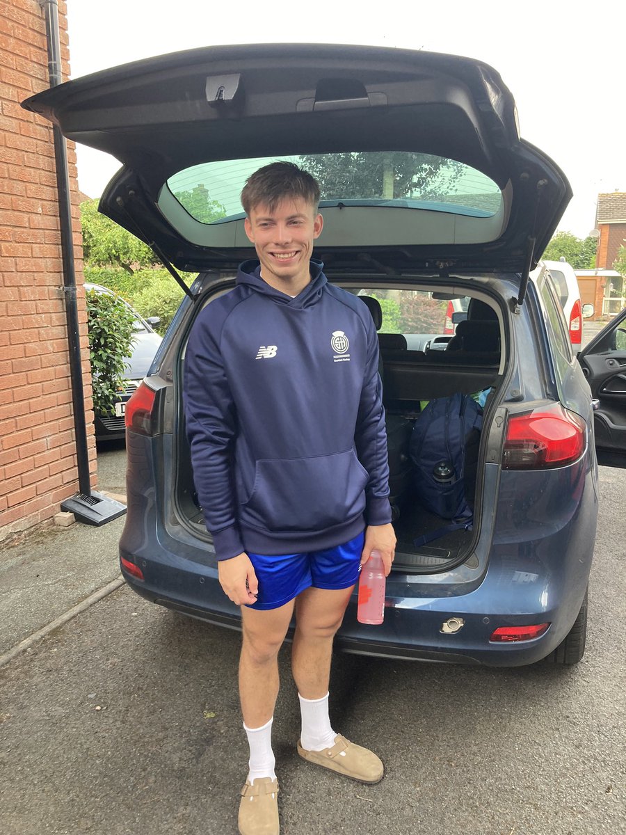 sphockey51's tweet photo. So proud of this one! Enjoy your time at the Commonwealth Games - looking forward to the matches https://t.co/bdr4nBtlop