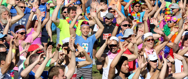 VanFrontrunners's tweet photo. PRIDE RUN &amp; WALK 5/10K TOMORROW!
Pride Run &amp; Walk 2022  Saturday, July 23 💥 Free!

Come join the Vancouver Frontrunners on our annual Pride Run &amp; Walk - we've been running in Stanley Park for 39 years! 

8:45 am Warmup | 9:00 am Welcome

Details:

https://t.co/jRobuF1jfa https://t.co/TvKZ6IVERH