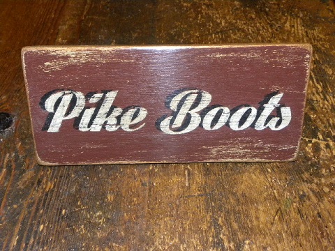 GeneralStoreBl1's tweet photo. ⛏️Pike Brothers https://t.co/txqkamjFfx⛏️
＊1948 Moc Toe Boots Brown＊
Pike  Go To Camp あるんですキャンプに最高なBootが
色々なブランドがある中Pike Bootは、どうでしょうか？#Pikeboot #1948moctoeboot https://t.co/pRtaD8Thb5