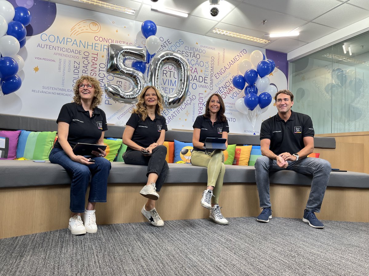 cristinapalmaka's tweet photo. Another great All Hands with the best team in the world 🤘🏻Time to celebrate another solid quarter, recognize high performers, sing happy 50th birthday to SAP, and have a good time. 🙏🏻
#SAP https://t.co/jv7z3M4gDv