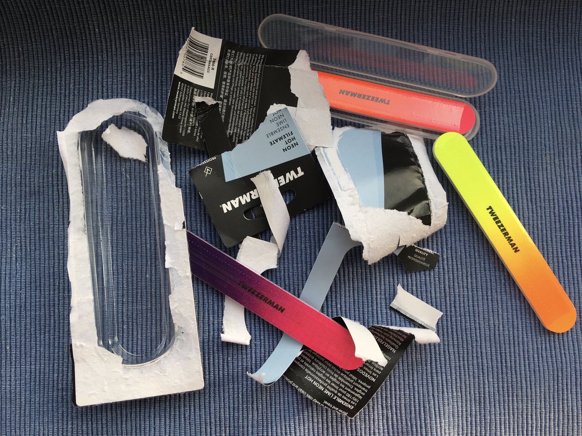 LTButton's tweet image. ⁦@Tweezerman Ironically I broke a nail trying to extract 3 emery boards from the heavy duty wrapping. Are you working towards something more eco friendly ? ⁩ 2 layers of heavy card; plastic bubble inset; individual plastic sleeves + plastic case seems excessive.