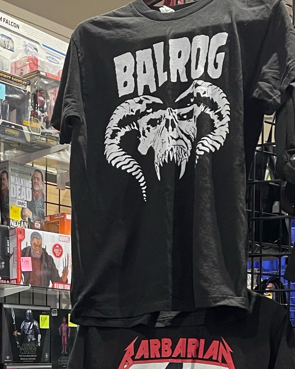 DoomVault's tweet photo. Booth 1415! Day 2 of #sdcc #sdcc22 is afoot. Get yours quickly while supplies last. More coming tomorrow! #comiccon @warmachinemerch #doomvault @Comic_Con https://t.co/VvHHDNGfZZ