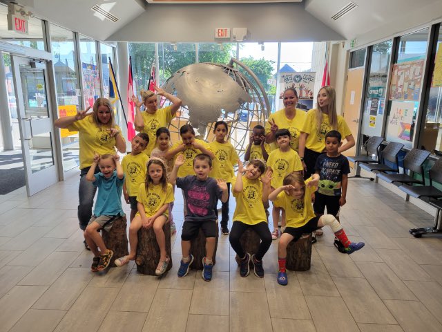 ms_browneECE's tweet photo. It has been such a pleasure coming to #campwonder at @BegleyBroncos1 this summer. The eagerness of all these campers to try new things daily was so contagious! Wishing everyone a safe and fun rest of the summer. #GECDSBSLP2022 @gecdsbpro @ClaraHowitt @BethAdlam https://t.co/ldLuiZ0LqL