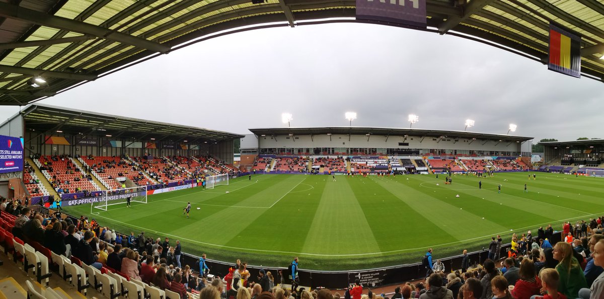 StarryHawk123's tweet photo. We're ready! #WEURO2022 #SWEBEL #lsv https://t.co/6B0RHe5XKt