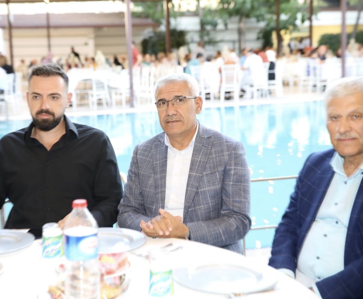 drmehmeterkan's tweet photo. Battalgazi Belediye Başkanımız Sayın Osman Güder ve Türk Veteriner Hekimleri Birliği Merkez Konsey Başkanımız Sayın Ali Eroğlu ile. @osmangudertr https://t.co/5YG2mK0q6b