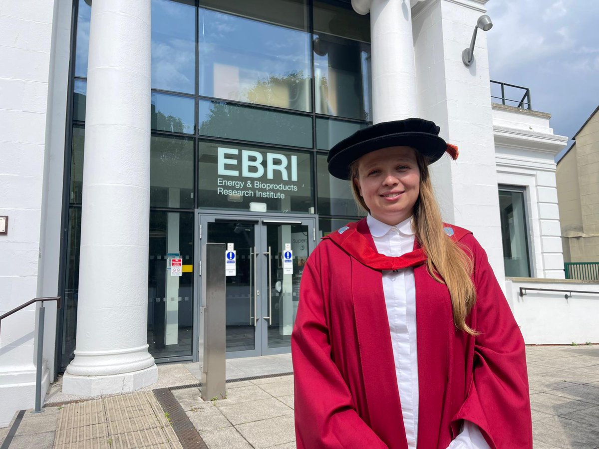 Paula Blanco (@paula_blanco_s) on Twitter photo Massive congratulations to my PhD student @SarahAsplin <a href="/MonsoonRobot/">Monsoon - BattleBots</a> who graduated today,a great achievement & novel research results to be published soon.Thanks to the sup team <a href="/DrKatieChong/">Dr Katie Chong</a> and Tony Bridgwater!Time to celebrate Sarah!🍾 🥳 <a href="/AstonEPS/">Engineering@Aston</a> <a href="/AstonUniversity/">Aston University</a> <a href="/EBRI_UK/">EBRI - Energy & Bioproducts Research Institute</a> Massive congratulations to my PhD student @SarahAsplin <a href="/MonsoonRobot/">Monsoon - BattleBots</a> who graduated today,a great achievement & novel research results to be published soon.Thanks to the sup team <a href="/DrKatieChong/">Dr Katie Chong</a> and Tony Bridgwater!Time to celebrate Sarah!🍾 🥳 <a href="/AstonEPS/">Engineering@Aston</a> <a href="/AstonUniversity/">Aston University</a> <a href="/EBRI_UK/">EBRI - Energy & Bioproducts Research Institute</a>