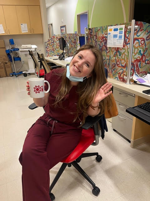 ProjectWDelco's tweet image. It's Friday! Are you refueling to crush the remainder of the work week or kicking off your weekend already? New member Katie Murphy is ready to tackle the rest of the afternoon!
Let us know how your Friday is with a #ReplyChug featuring your Project W mug!
