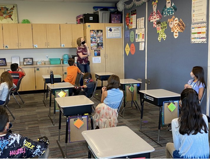 Hello! I teach 3rd grade at a title 1 school in KS. My #clearthelist has books, snacks and supplies for #backtoschool. Any support is appreciated! Please RT. Thanks!  #adoptATeacher amazon.com/hz/wishlist/ls…