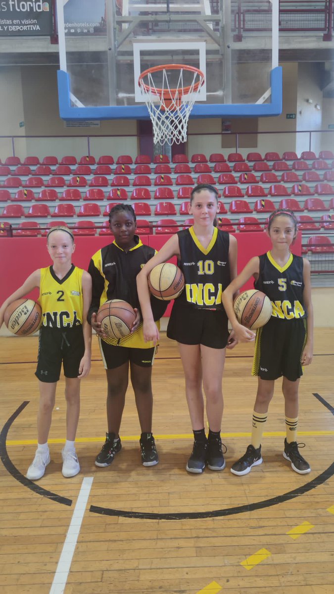 ciutatdinca's tweet photo. Les jugadores del Club; Alba Ripoll, Brakissa Sangare, Marta Truyols i Paula Martínez, participaran al Campus Talent Mini organitzat per la @fbibasquet.
Esperam gaudiu de l’experiència!!! 💪🏼🏀 #123Inca https://t.co/JkzxzqPwfI