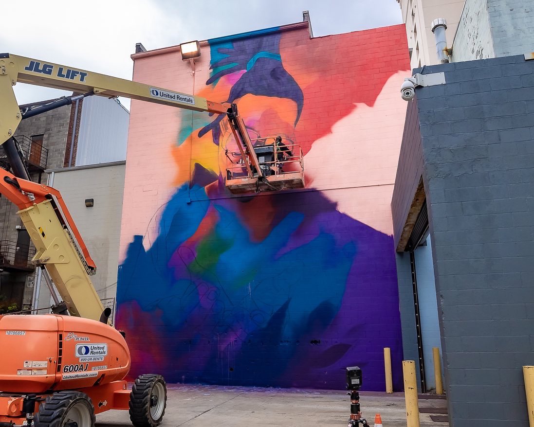 outerspaceproj's tweet photo. Day 🖐 progress: Hiero and Detour are both getting lots of color up. Their walls are looking 🔥! @hieroveiga @IamDetour303
-
📷s by: @dvphotovideo
-
#outerspaceproject #streetart #doodlegrid #atlanta #mural #spraypaintart #weloveatl #urbanart #atlantaartscene #atlantamurals https://t.co/QgnhVxOG94