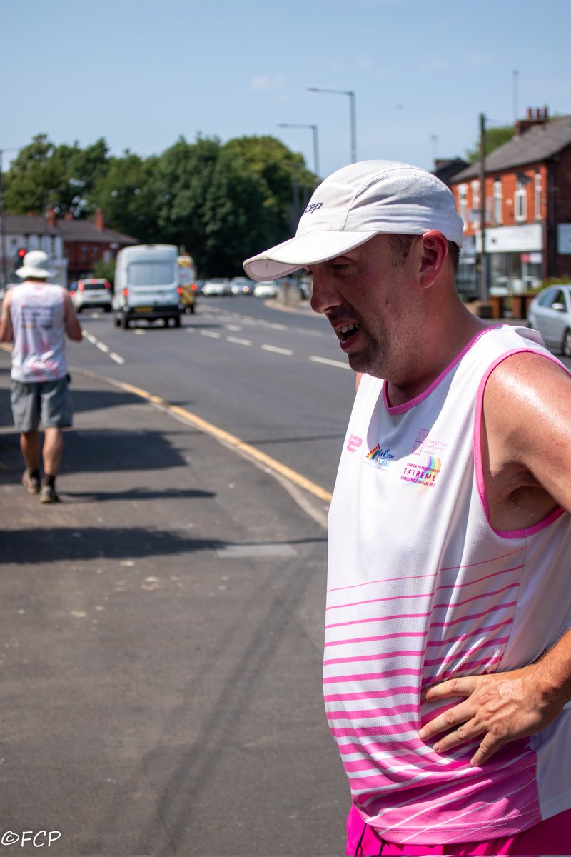 kmfoundation26's tweet image. This photograph of @BenMoorhouse_ at mile number 172 with 8 to go says everything. 
Lets all help get Ben to the 5k mark for his mammoth efforts!
Justgiving.com/manchester2022 
Photo credit :
flatcap-photographer.com
@MCR_SB_Research @MFH_Research @MidwifeThomas 
#Stillbirth