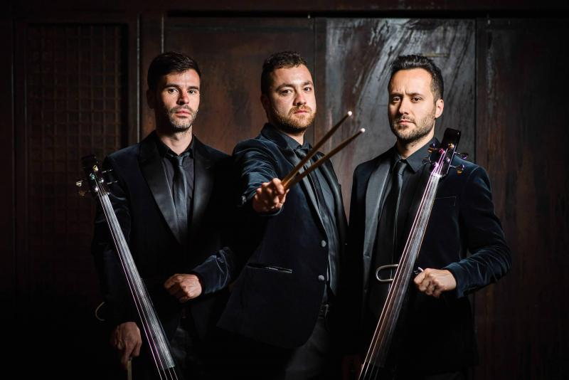 HotelGuadaCC's tweet photo. #PlanParaElFinde: #concierto 🎼 a la luz de las velas 🕯️ "Made In Spain" , #popespañol con 2 chelos🎻 y batería
➡️ ¿Qué? Concierto de @manchelos @manchelos
➡️ ¿Cuándo? Sábado 23. 23:30 🕦.
➡️ ¿Dónde? @TurismoArbancon
➕ℹ️: https://t.co/ur7tgUxEBo https://t.co/yOqbp2aUJX