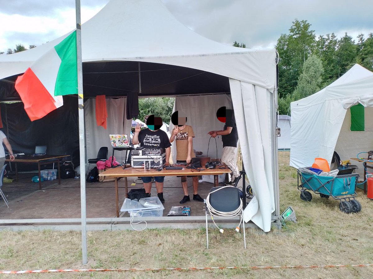 Not only pasta, we’re cooking also some live music 😎🇮🇹