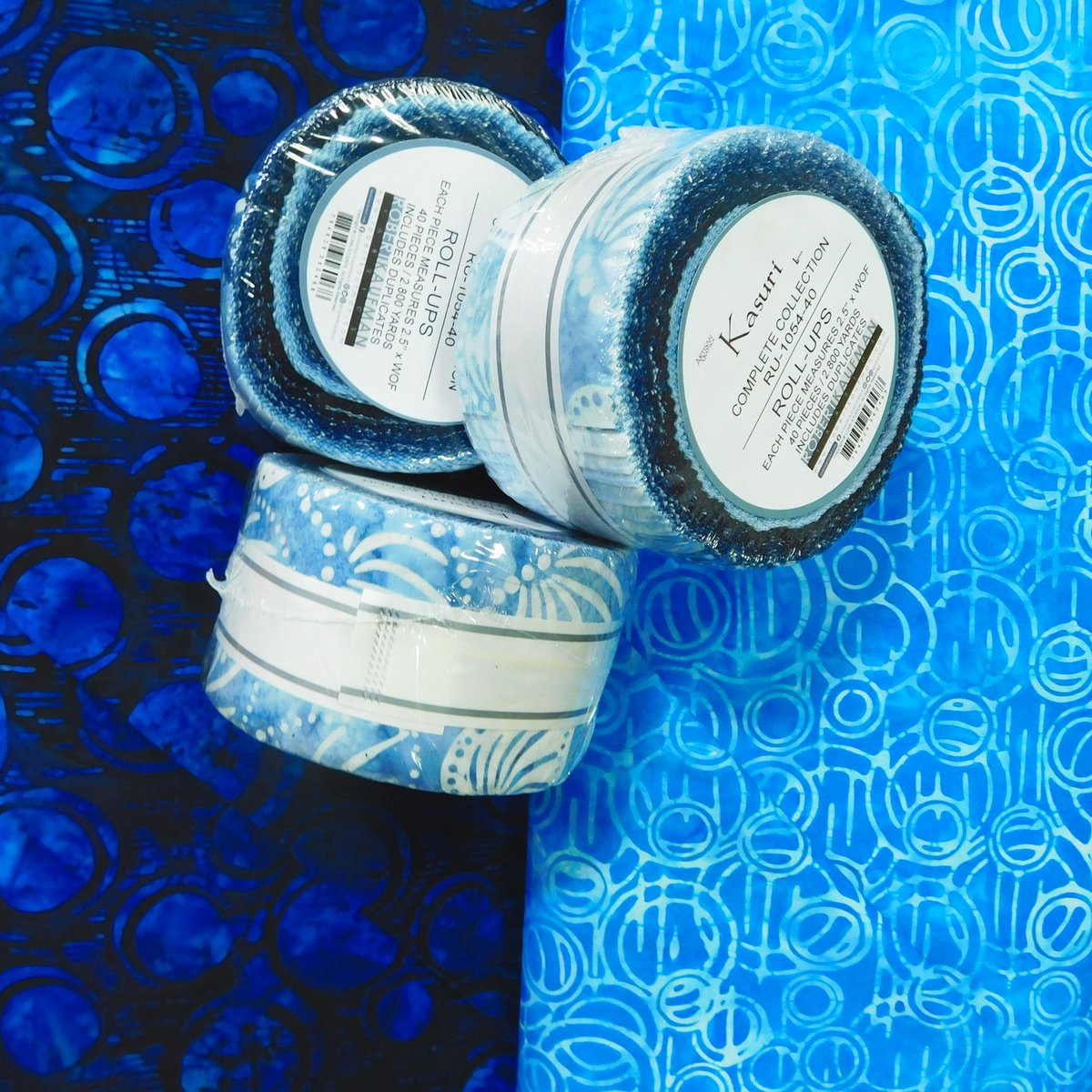 CottonCupboard's tweet photo. Our new #kasuribatiks are so unique! What could be better than some beautiful #bluebatik fabric.
.
#batik #batikfabric #robertkaufman #robertaufmanfabrics #jellyroll #batikjellyroll #batiks #thecottoncupboard #bubbleblues #bubblefabric #circles #cerulean #bluebatiks #batikfabrics https://t.co/rFIDI0x5Zk