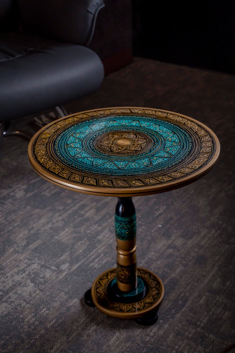 Hand Made Wooden Side/Coffee Table is a unique Product of Deri Store.
Made from quality recycled wood, Which will definitely be a conversation starter at your home.
Link Attached to buy

Ebay.com/str/rihas

#deristore #derileather #deriproducts
#handmade #handicraft