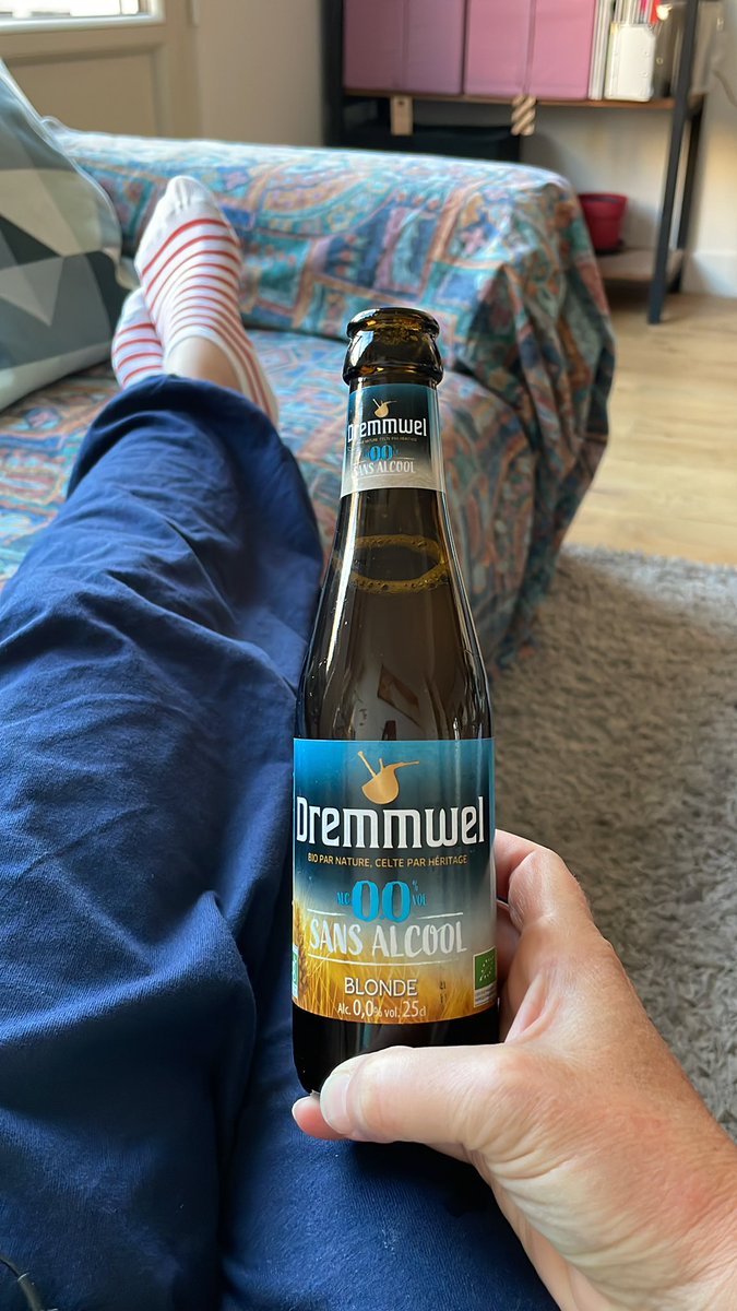 Bird_Gherl's tweet photo. Mes vendredis soirs ont bien changé. Pas mal cette #dremmwel0% https://t.co/vW6PoxhOrG