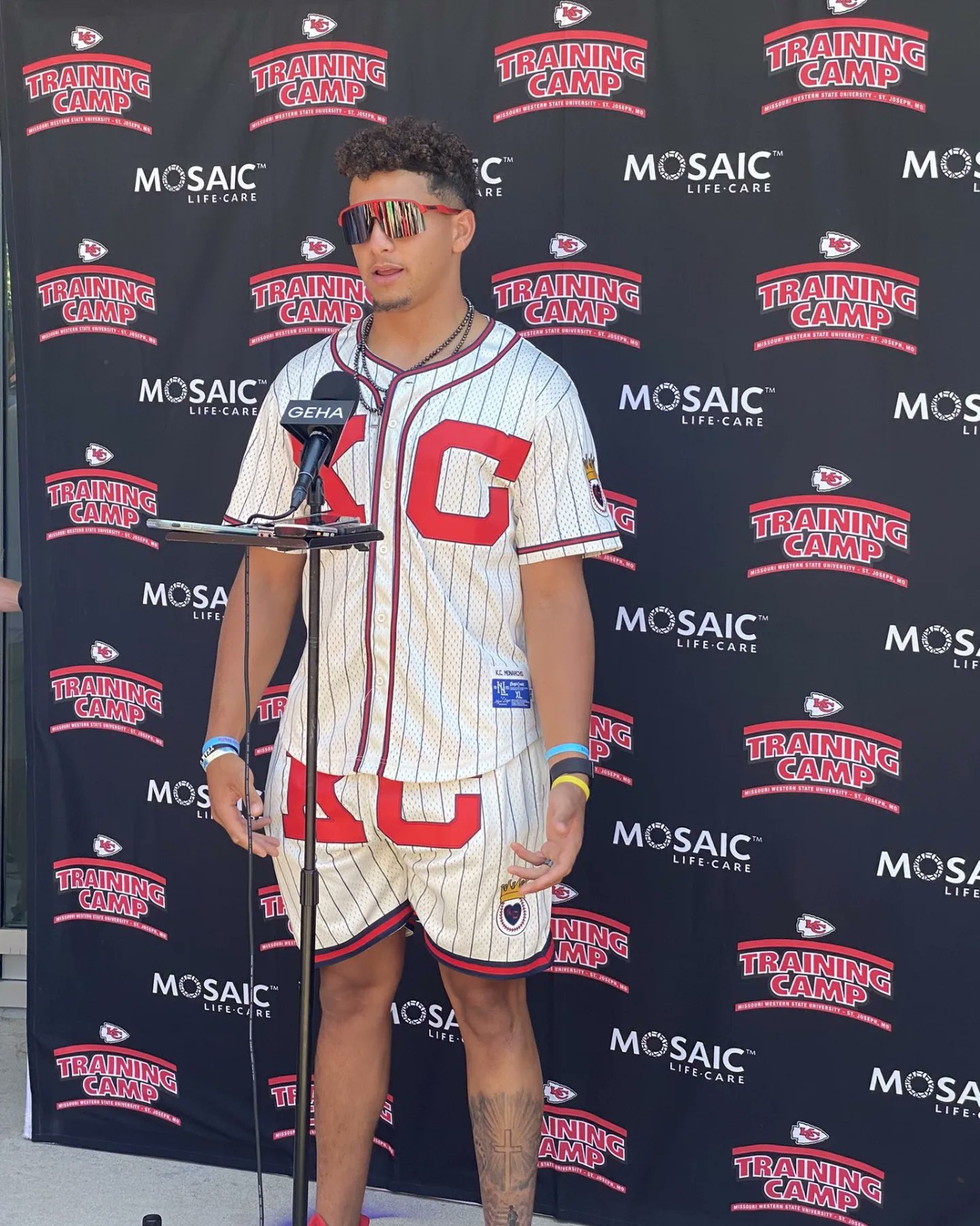 How Patrick Mahomes Became the Superstar the NFL Needs Right Now  GQ