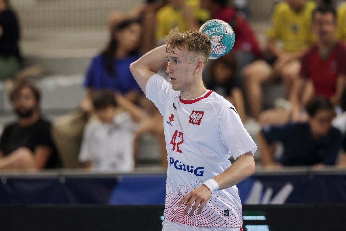 datahandball_'s tweet image. 🇵🇱 Jakub Bedzikowski
📆19 years old
🅿️Center Back
👔 @sprwybrzeze

While he didn't finish among the competition's top scorers, Jakub managed the 🇵🇱 attack smartly. Thanks to his good vision of the game, he delighted us with some amazing assists.