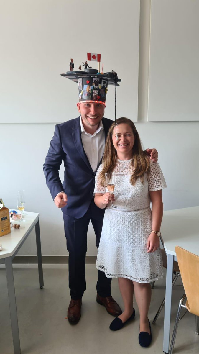 Many congratulations to Niklas Müller who successfully defended his PhD yesterday. He  really did a fantastic job with the presentation and scientific discussion. Well done, Niklas! 🥳🎉
#PhDone #AcademicTwitter #doctor #ScienceTwitter