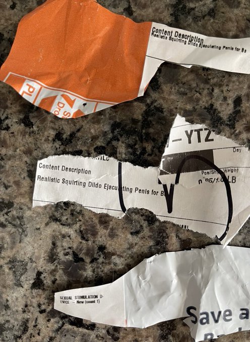 Love the discretion on my delivery 😂 https://t.co/wPKGaN0KES