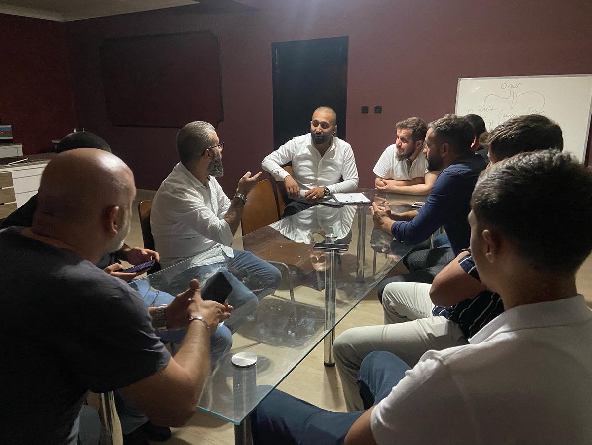 Haftalık olağan il divan kurulu toplantımızı gerçekleştirdik. Rabbim aldığımız kararları hayırlara vesile kılsın.

Onur ÇETİN
Büyük Birlik Partisi Düzce İl Başkanı

#DüzceİçinBüyükBirlik