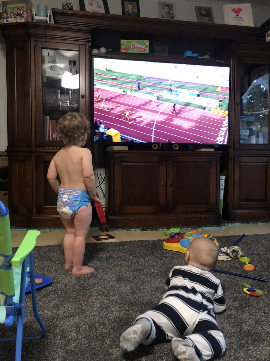 Huron_TF's tweet photo. My boys! Gotta start em young!!! #futurecats #waypastbedtime @TeamUSA @usatf https://t.co/T7J7Ta9Dyn