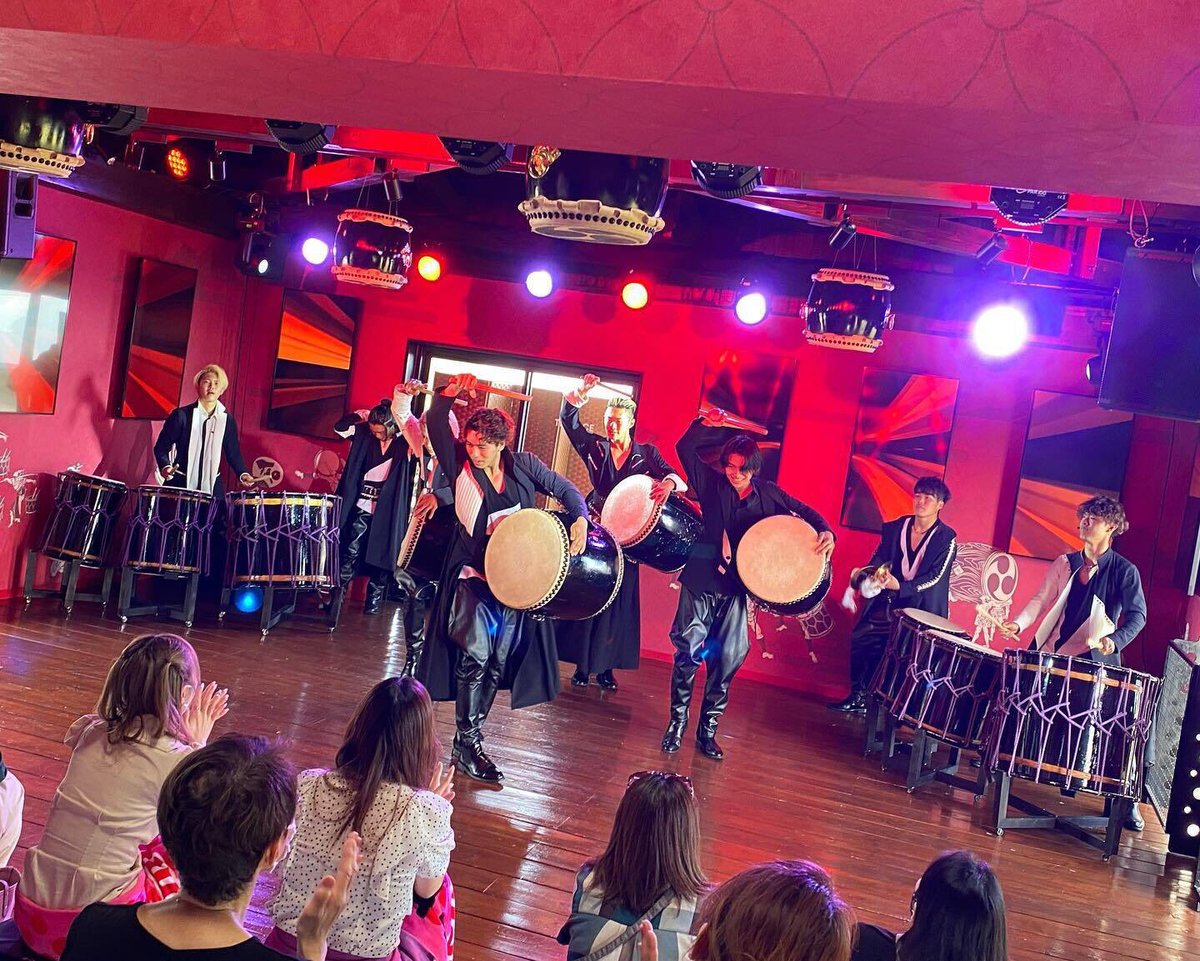 At TAO no Oka in Oita, you can enjoy Japanese taiko drumming by internationally acclaimed DRUM TAO, all against the backdrop of Aso-Kuju National Park’s stunning natural beauty! ☀️🎶
📸 : tao_no_oka instagram.com/tao_no_oka/
#VisitJapan #Drums #Concert #Taiko #WhenWeTravelAgain