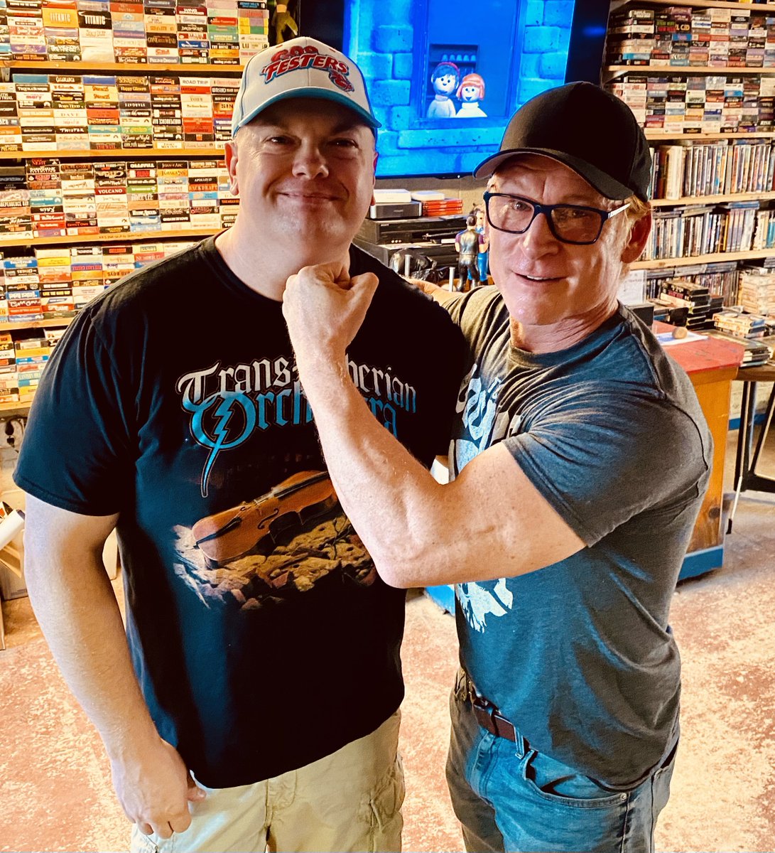 EthanCramer's tweet photo. @TotalZackWard  It was a pleasure meeting you tonight @MahoningDIT! #achristmasstory #scutfarkus https://t.co/1FNqQXOzbY