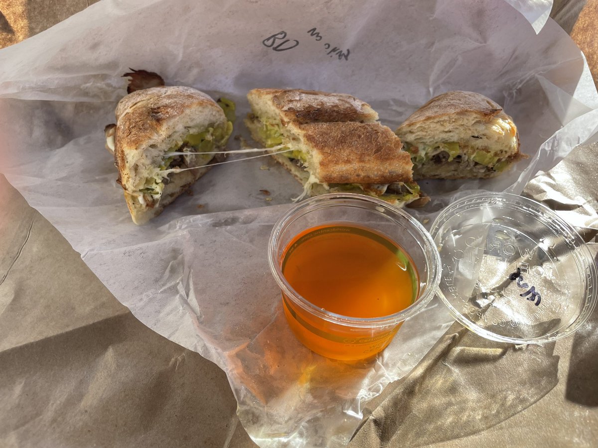 MNJackFlash's tweet photo. Highly recommend eating at #NorthernWatersSmokeHaus located in Canal Park of the #ZenithCity. This #BigDipper Sandwich was EXCELLENT!!! https://t.co/i73FtSuLTl