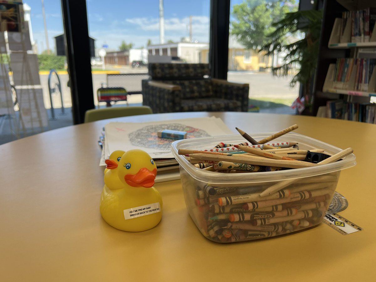 cndbassetmom's tweet photo. The next stop for the #libraryducks was Vulcan Alberta!! They went where no ducks have gone before!! https://t.co/v79314Y47X
