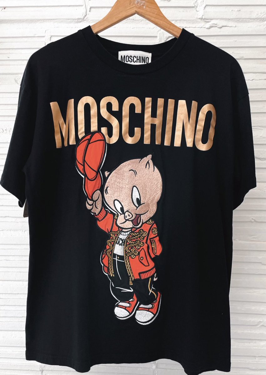 to kick off our designer weekend we have an auction on our IG: blankcreativestudios 😎

1) rick owens ‘gene’ sunglasses
2) gucci belt
3) moschino tee