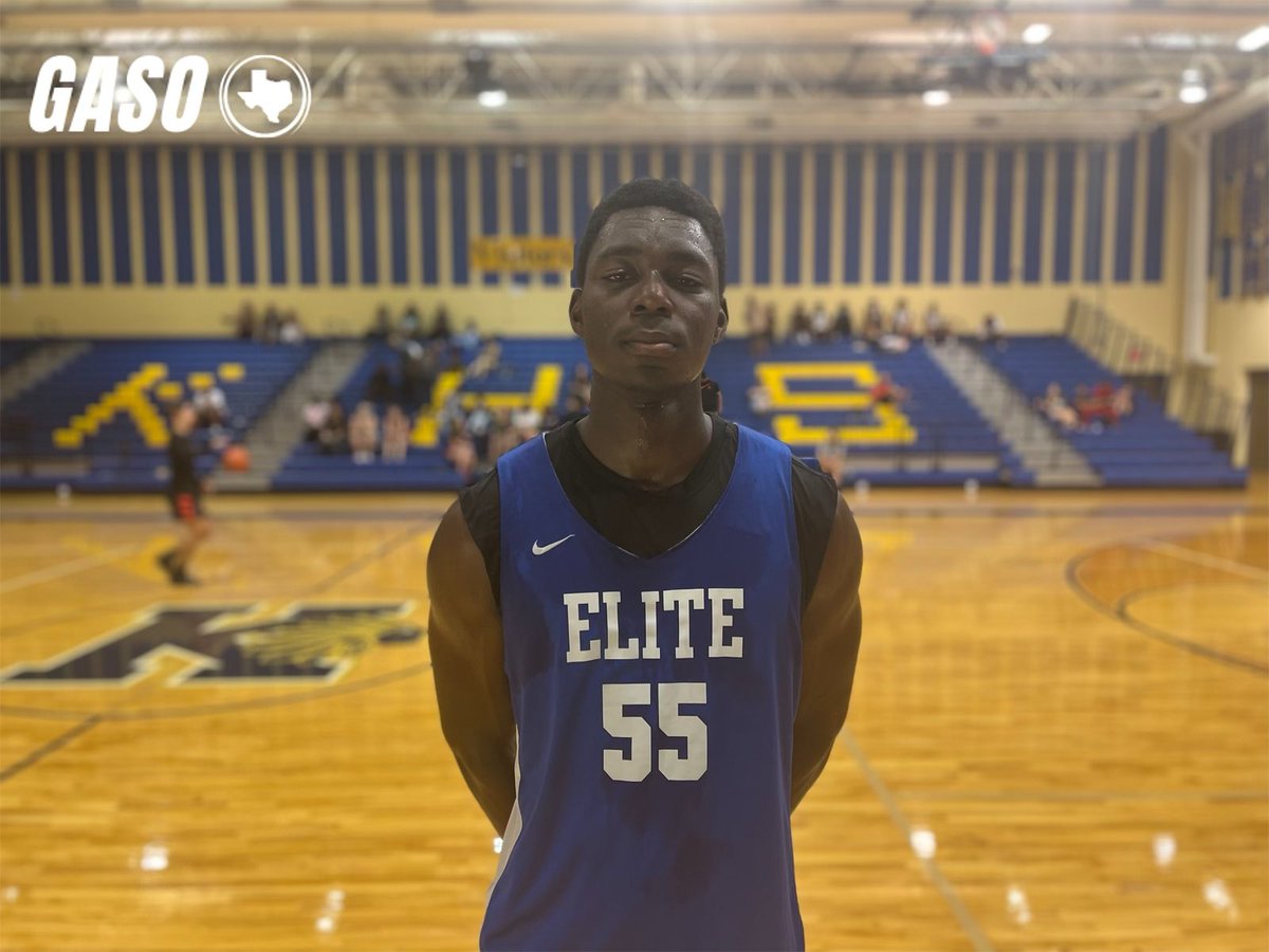 TexasHoopsGASO's tweet photo. #GASOLIVE22 Notebook 📒:

@JrOnyeme - BP Elite
2023 - @AHS_Eagle_BBall 

• Rugged interior defender
• Skilled around the basket
• Powerful finisher 

#GASO | Everyone’s Big Stage https://t.co/TEwteBn7zV