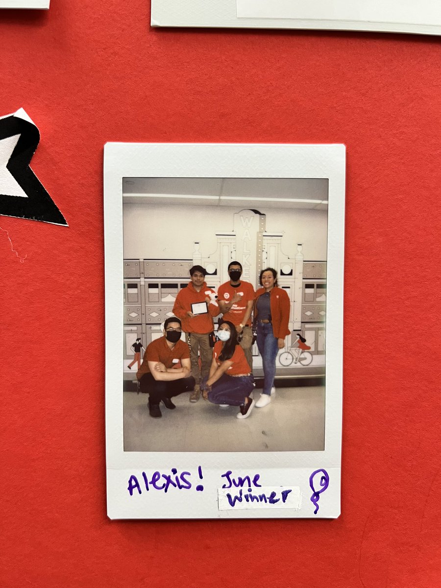 LeslieTGT's tweet photo. “You never stop learning. Once you no longer learn, you know you have reached old age” - our June winner Alexis! In a short 6 months, Alexis has been a closing expert, Food and Beverage TM, and Fulfillment TM💪🏼 Congrats to him! #Target #CareGrowWin #T3276 #YouMakeTarget https://t.co/vjDURZzlMs