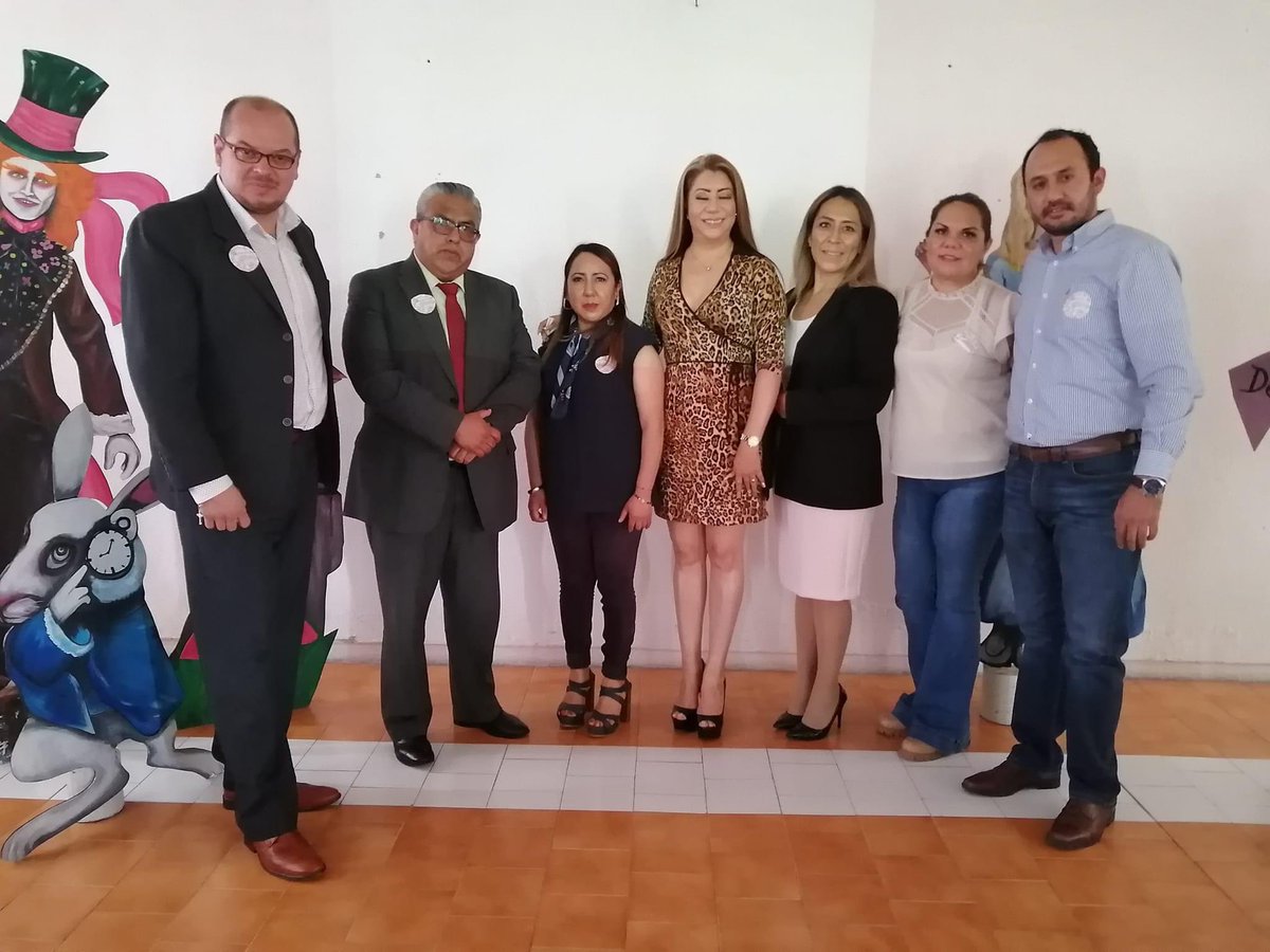 Suseth_DeLaO's tweet photo. ¡Buenas tardes! 😃😎
Reunión de trabajo con Asesores Metodológicos de Educación para Jóvenes y Adultos.
#SREBAtlacomulco
#EducaciónParaJóvenesyAdultos
#Evaluación
#A001
#A004
#A005
#A043
@TinocoGRogelio @SEB_Edomex https://t.co/mLwgwJZ5rs