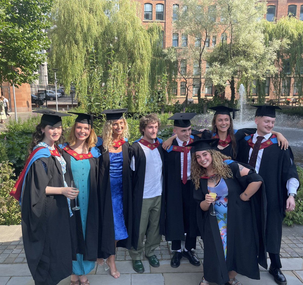 mone_sheila's tweet photo. Congratulations Rhianna on your graduation from @McrSchArt. We are very proud of you 🥂⭐️ @Habsmonmouth @MonGirlBoarding https://t.co/epm7cSrw0A